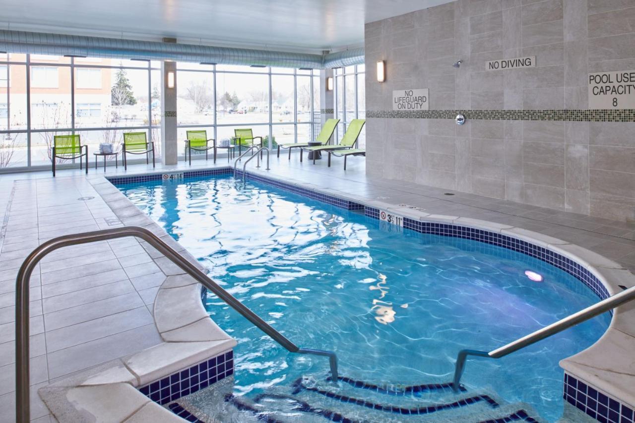 Springhill By Marriott Detroit Hotel 3*